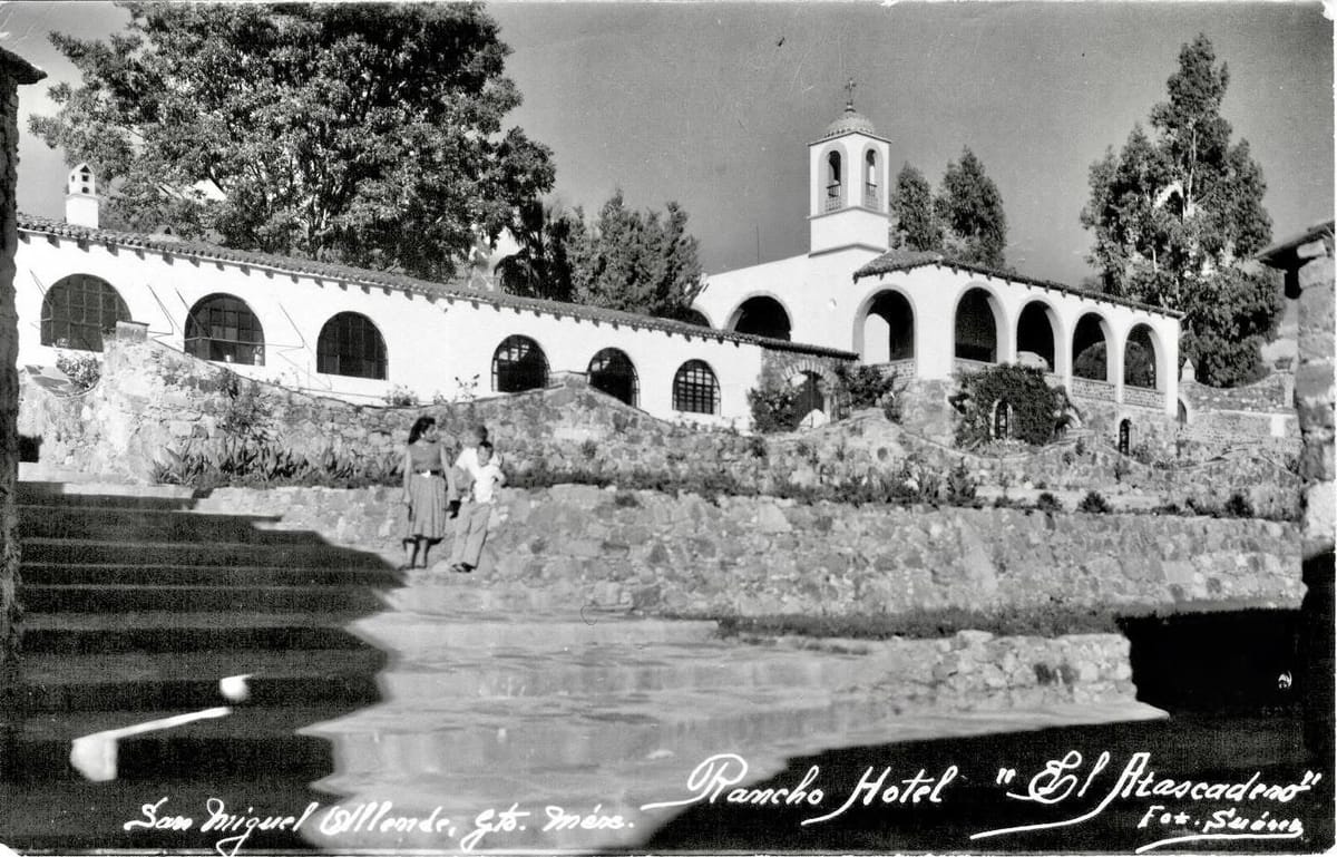 Felipe Cossio del Pomar y El Atascadero