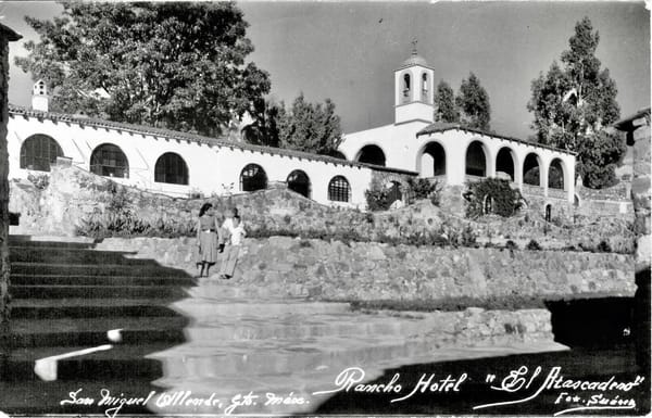 Felipe Cossio del Pomar y El Atascadero